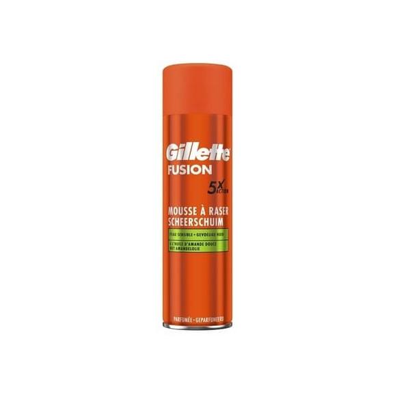 Gillette Fusion, pianka do golenia z olejkiem migdałowym, 250 ml - zdjęcie produktu