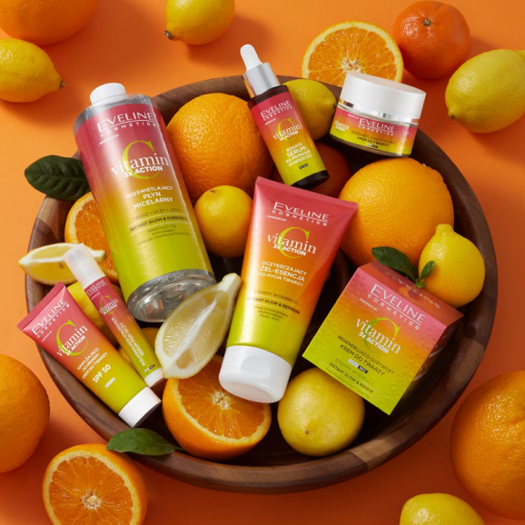 Eveline Vitamin C 3x Action – żel oczyszczający do twarzy z AHA, 150 ml Eveline Vitamin C 3x Action – żel oczyszczający do twarzy z AHA, 150 ml - zdjęcie produktu