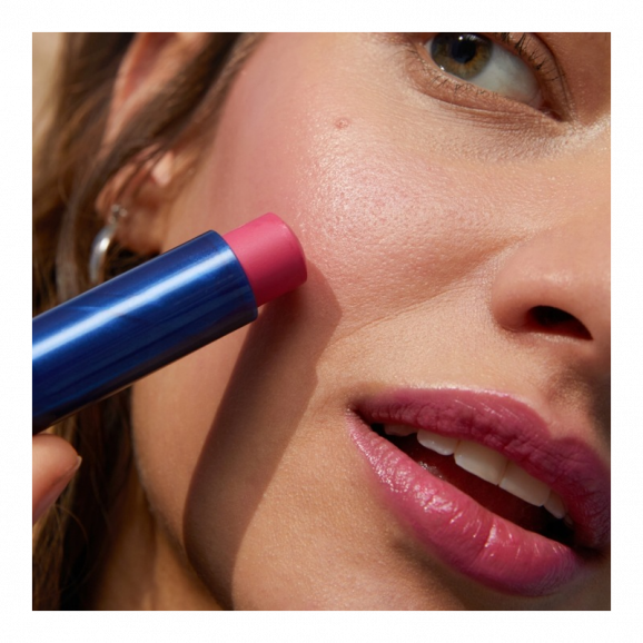 Nivea Caring Beauty 3w1 Pielęgnująca Pomadka do Ust Pink (4,8g) - zdjęcie produktu