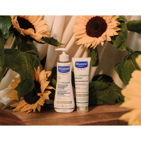 Mustela Stelatopia+ Krem uzupełniający lipidy, 300 ml - zdjęcie produktu