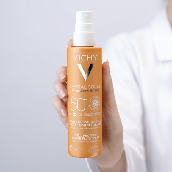 Vichy Capital Soleil Cell Protect Water Fluid, lekki spray ochronny SPF 50+ (200 ml) Vichy Capital Soleil Cell Protect Water Fluid, lekki spray ochronny SPF 50+ (200 ml) - zdjęcie produktu