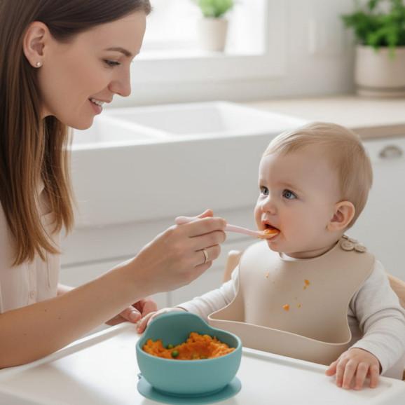Silikonowa łyżeczka dla dzieci (różowa) Bocioland Silikonowa łyżeczka dla dzieci (różowa) Bocioland - zdjęcie produktu