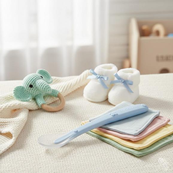 Silikonowa łyżeczka dla dzieci (niebieska) Bocioland Silikonowa łyżeczka dla dzieci (niebieska) Bocioland - zdjęcie produktu