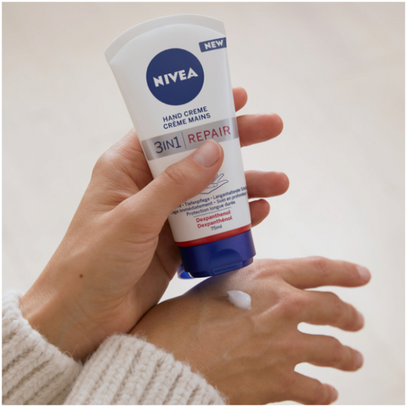 Nivea 3w1 Repair Hand Cream regenerujący krem do rąk (75 ml) Nivea 3w1 Repair Hand Cream regenerujący krem do rąk (75 ml) - zdjęcie produktu