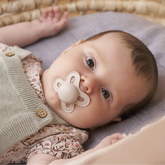 MAM Original Start 0-2m, smoczek uspokajający, silikonowy, ortodontyczny, 2 sztuki - zdjęcie produktu