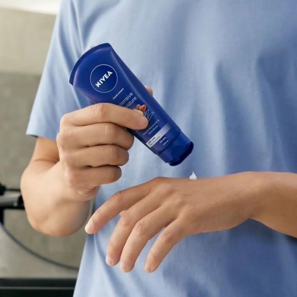 NIVEA Intensywne Nawilżenie – krem do rąk intensywnie nawilżający (100 ml) - zdjęcie produktu