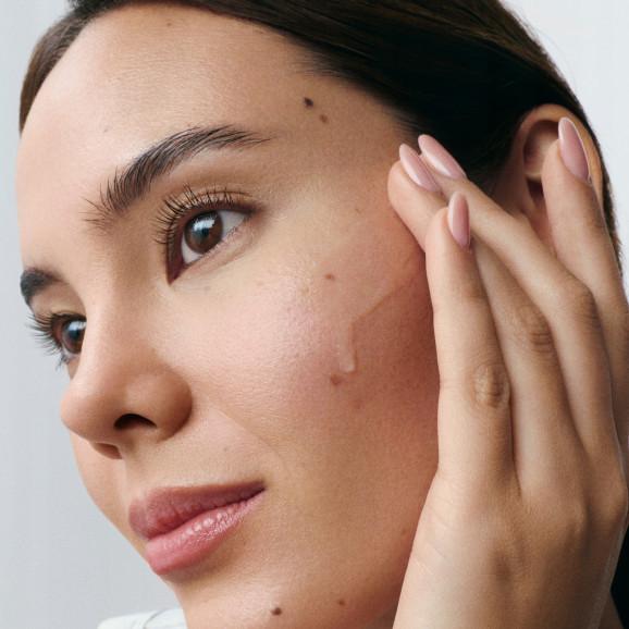 Cetaphil Advanced Defense Serum – zaawansowane serum ochronne do twarzy (50 ml) Cetaphil Advanced Defense Serum – zaawansowane serum ochronne do twarzy (50 ml) - zdjęcie produktu