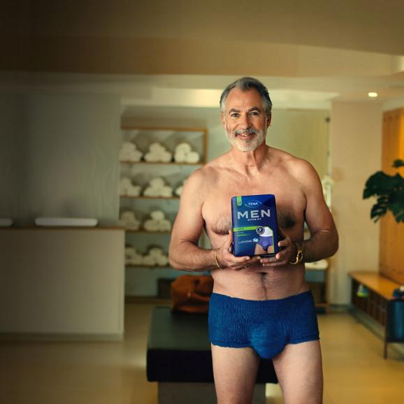 TENA Men Pants Plus Blue – męska bielizna chłonna (S/M, 9 szt.) - zdjęcie produktu