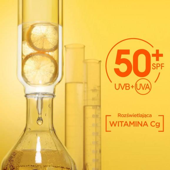 Garnier Skin Naturals Vitamin C UV Daily Fluid SPF 50+ Sheer Glow – rozświetlający fluid na dzień (40 ml) Garnier Skin Naturals Vitamin C UV Daily Fluid SPF 50+ Sheer Glow – rozświetlający fluid na dzień (40 ml) - zdjęcie produktu