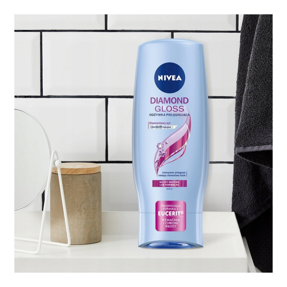 NIVEA Diamond Gloss Łagodna Odżywka do Włosów diamentowy blask 200 ml NIVEA Diamond Gloss Łagodna Odżywka do Włosów diamentowy blask 200 ml - zdjęcie produktu